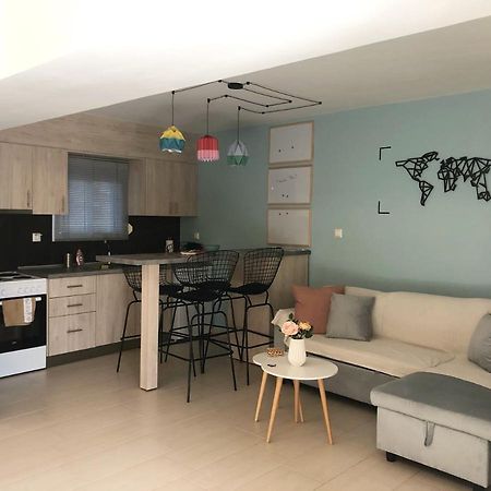 Orfeas Suite Néa Péramos Exterior foto
